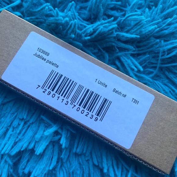 Natasha Denona Jubilee Eyeshadow Palette - Picture 6 of 7